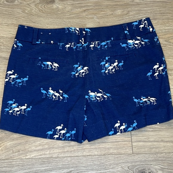 LOFT The Riviera 4" Short Navy Flamingo Size 8 - Picture 5 of 14
